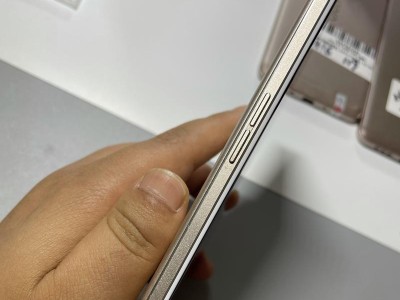 OPPOR7手机性能评测（OPPOR7的关键特点及用户评价）