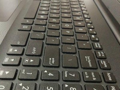 华硕VM510L电脑键盘更换教程（简明易懂的华硕VM510L电脑键盘更换指南）